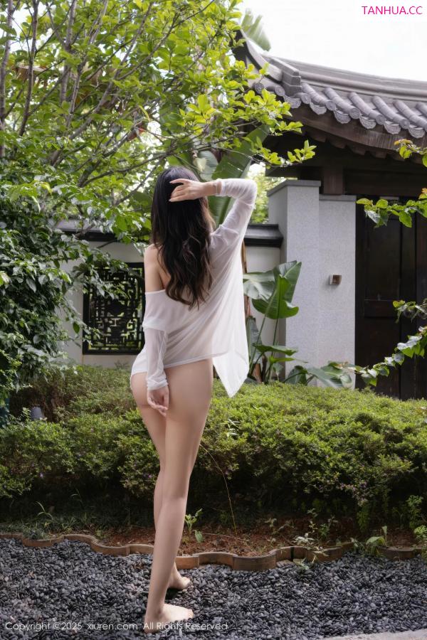 唐安琪  [XiuRen]高清写真图 2025.08.18 No.10662 唐安琪 红色泳衣第55张图片